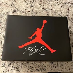 Jordan 4 “Red Thunder”